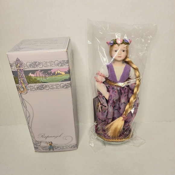 New 1986 Vintage Avon Rapunzel Fairy Tale Porcelain Collector Doll with Box - Picture 1 of 5